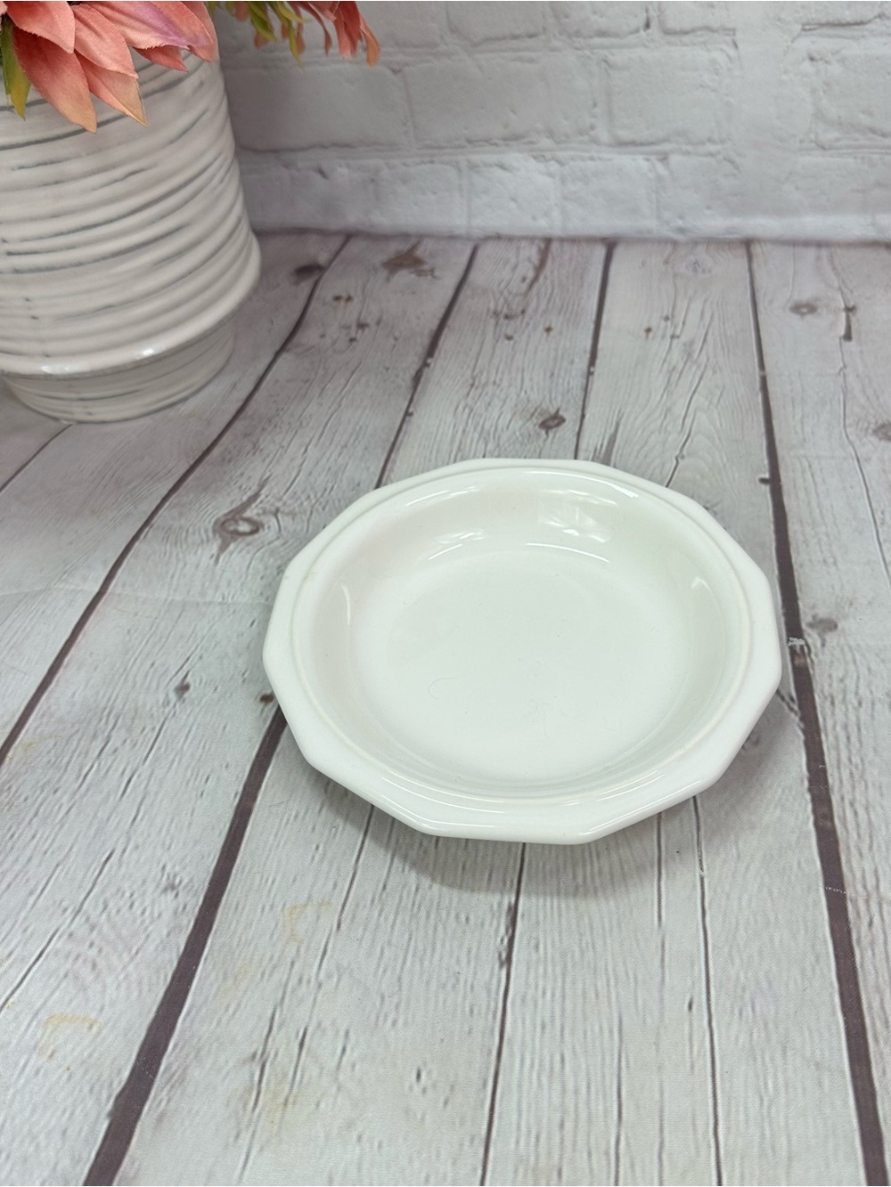 Pfaltzgraff heritage white stoneware Wine Bottle Coaster minimalist cottage